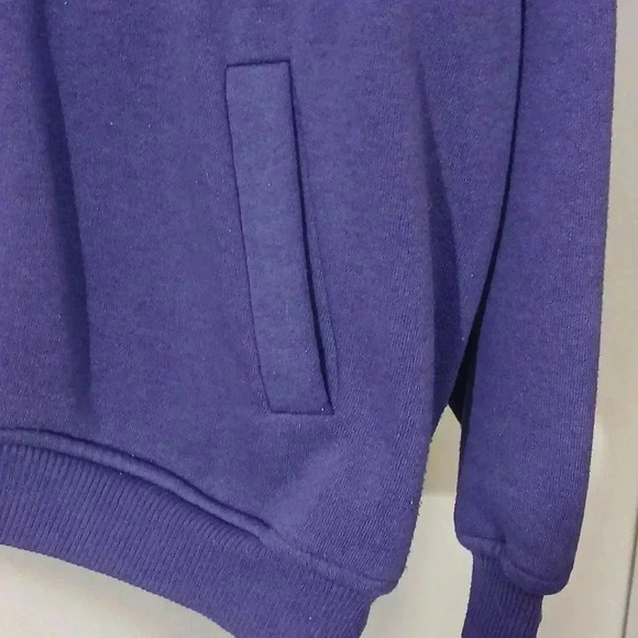 Vintage  Lady Foot Locker sweater - Picture 8 of 9